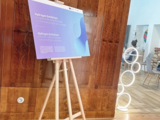 min_img_76_01_vodíková výstava.jpg