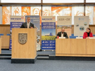 Ing. Jan Schiller, hejtman Ústeckého kraje Ing. Jan Schiller, hejtman Ústeckého kraje